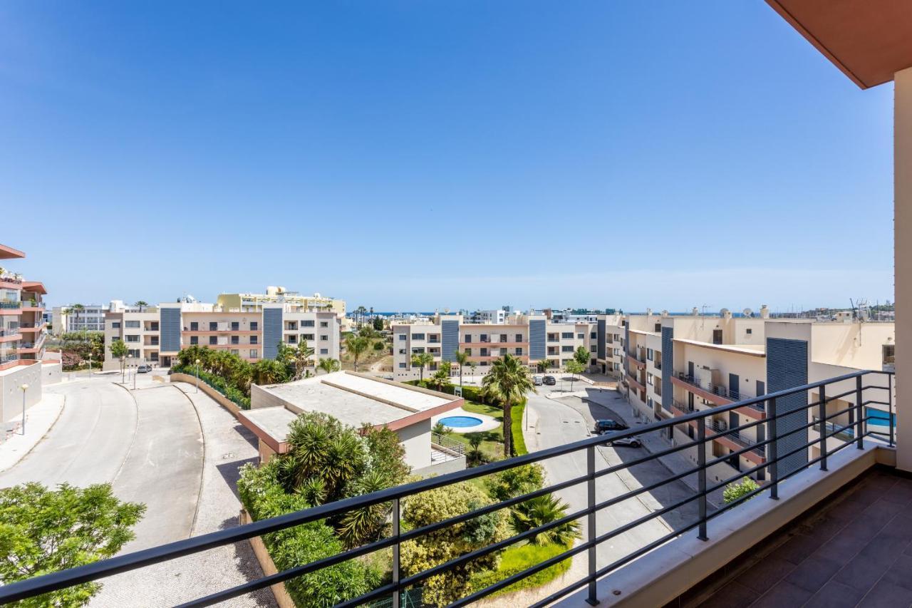 Horizon Apartment By Seewest Lagos Bagian luar foto